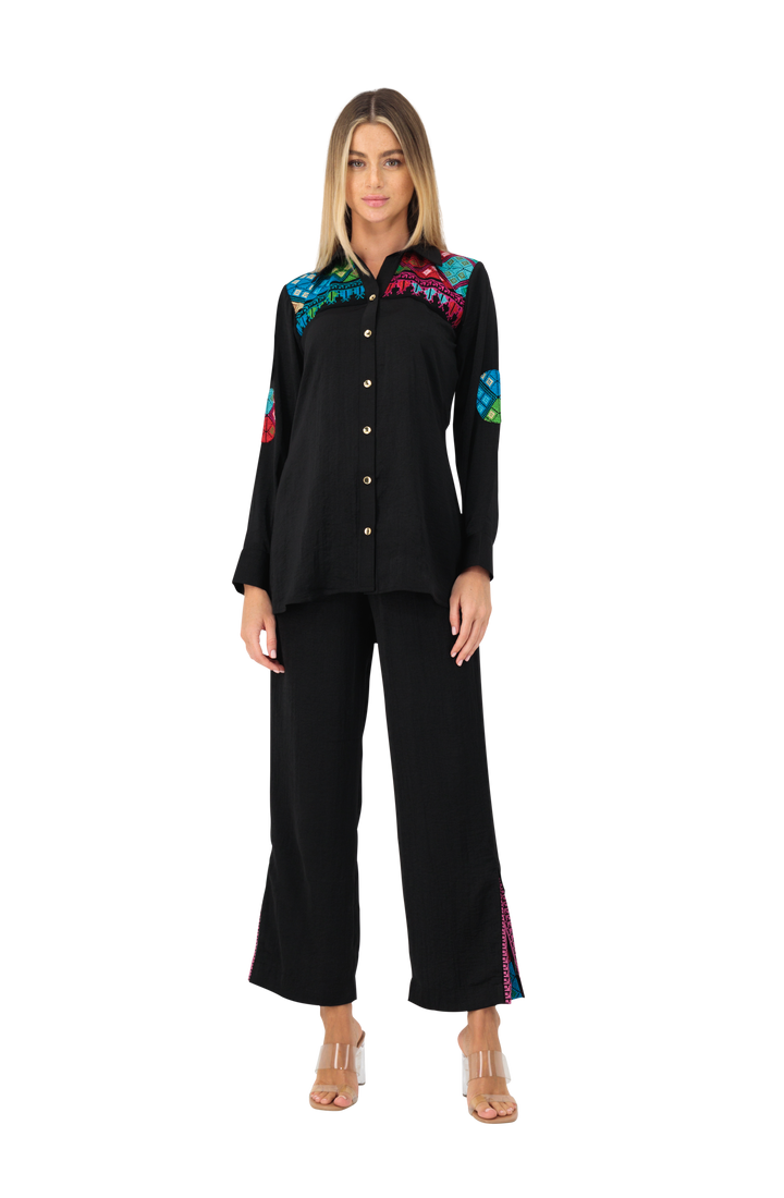 Long sleeve cotton shirt with embroidered